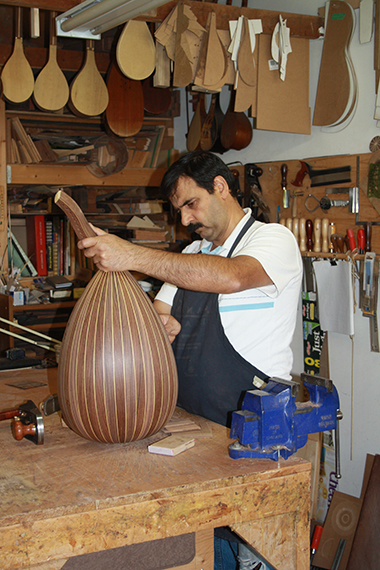 Mohammadreza Isfahaninejad, Luthier